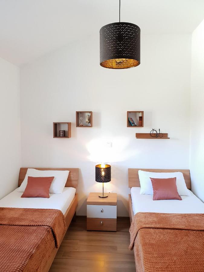 Apartments Skocic Водице Екстер'єр фото