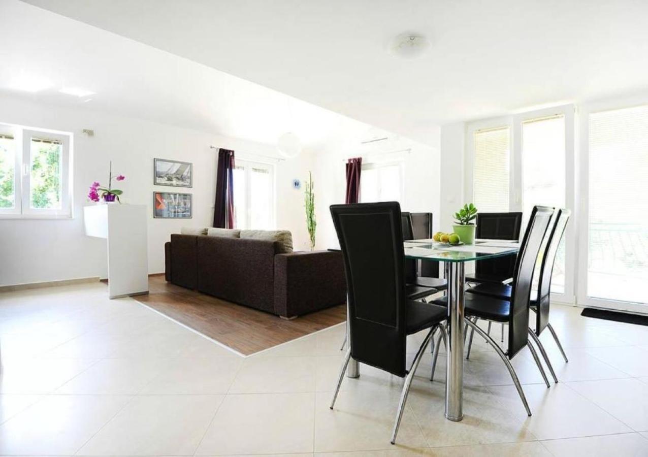 Apartments Skocic Водице Екстер'єр фото