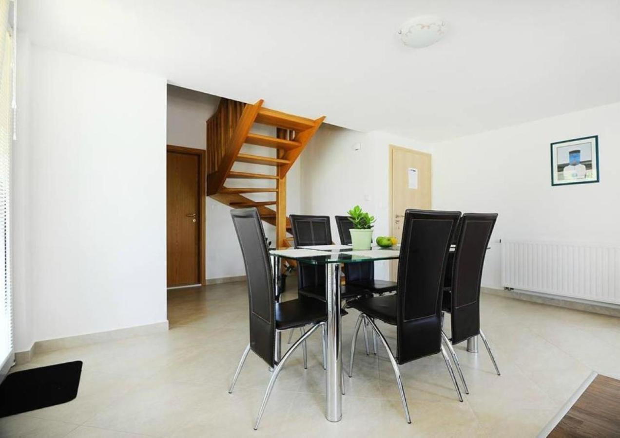 Apartments Skocic Водице Екстер'єр фото