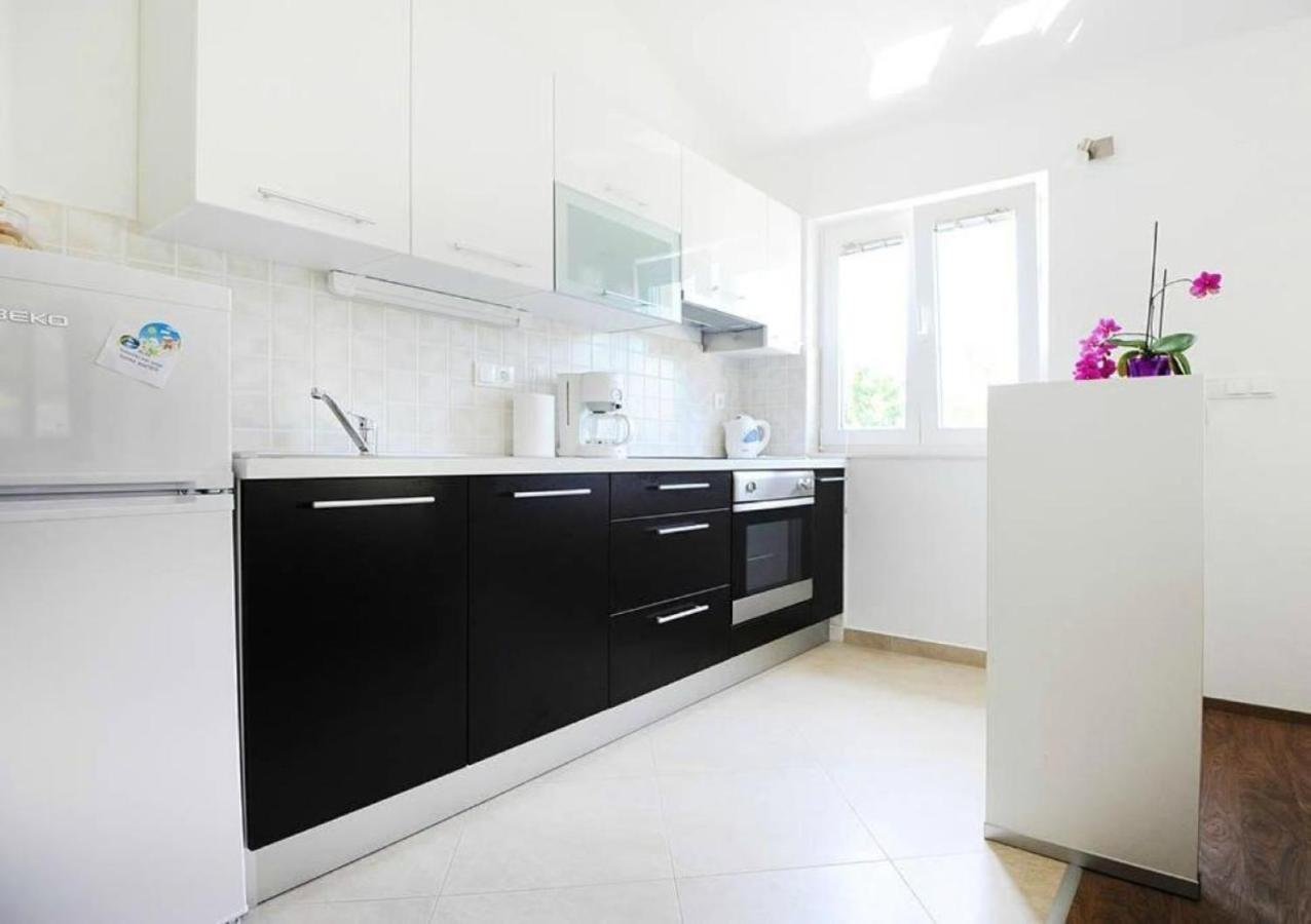 Apartments Skocic Водице Екстер'єр фото